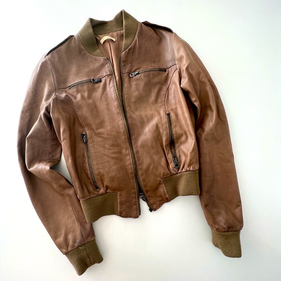 Leather jacket - Picture 1 of 1